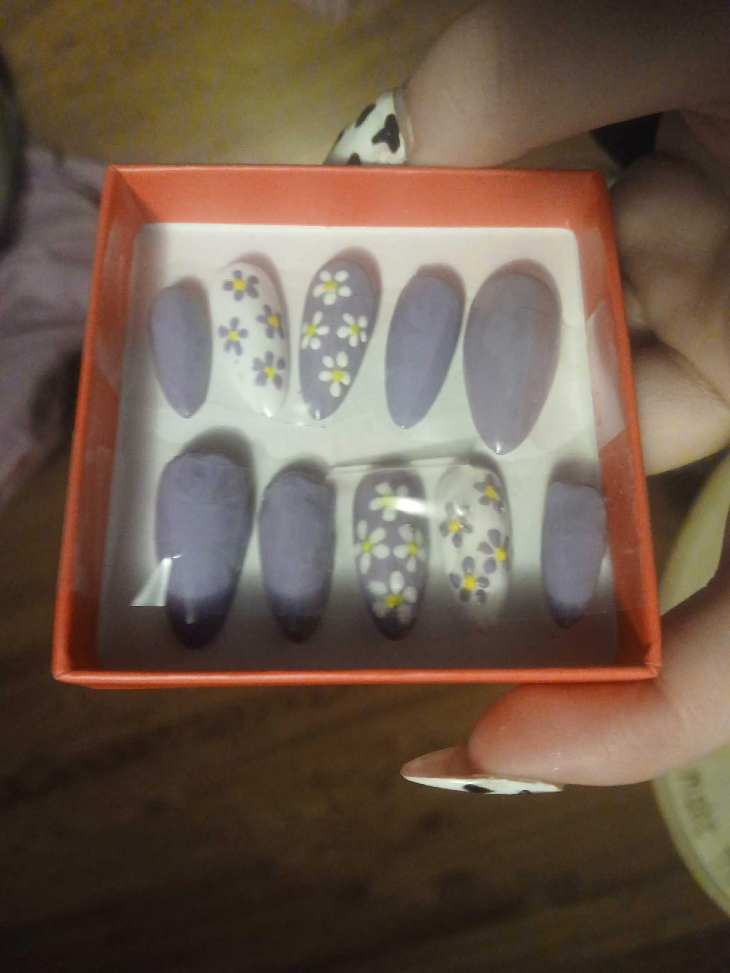 Purple nail set